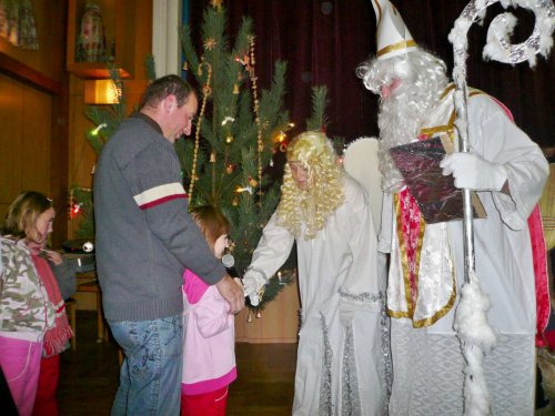 Mikulášské zpívání u stromečku - 3.12.2010